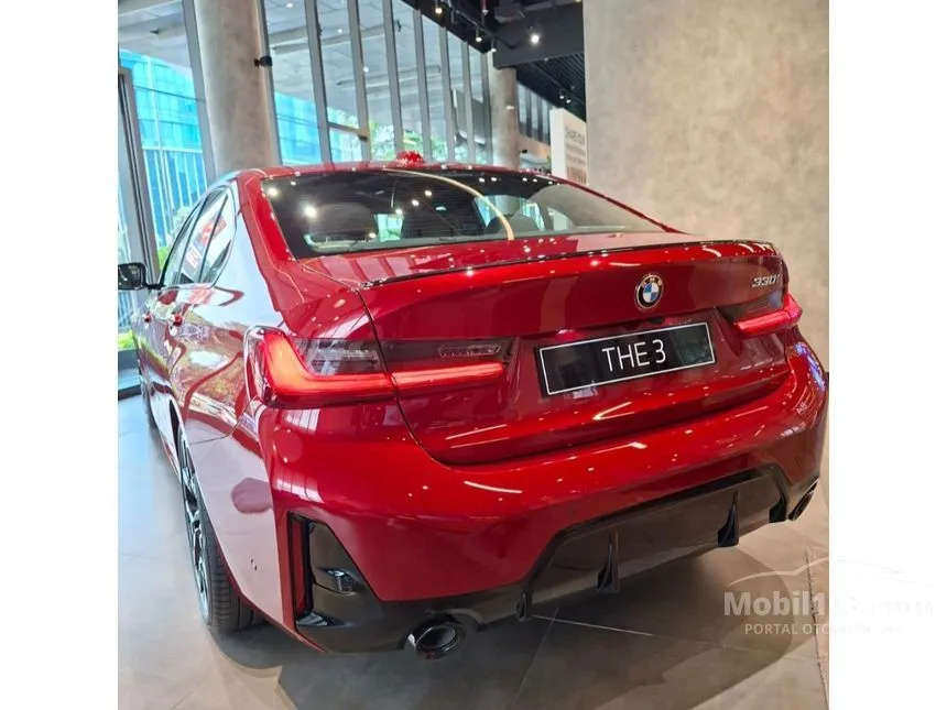 2025 BMW 330i M Sport Pro Sedan