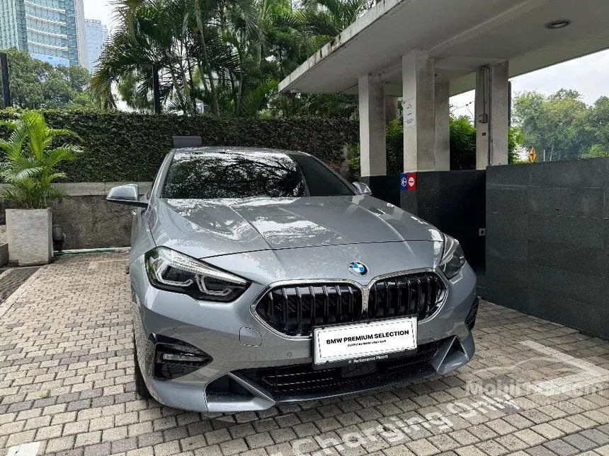 Jual Mobil BMW 218i 2024 Sport Line 1.5 di DKI Jakarta Automatic Gran Coupe Silver Rp 835.000.000