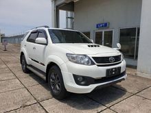 2015 Toyota Fortuner 2.5 G TRD SUV VNT AT