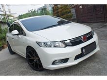 2013 Honda Civic 1.8 AT FB2 Putih Mutiara ( KM RENDAH SEKALI )