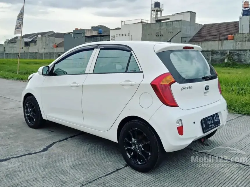 2013 KIA Picanto SE 2 Hatchback