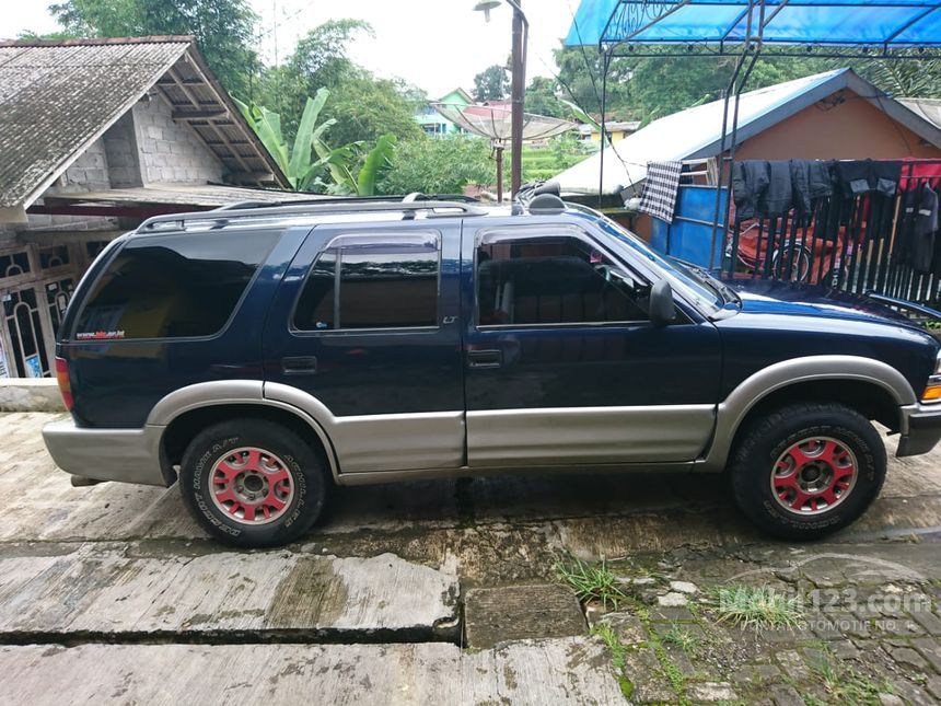 Jual Mobil Chevrolet Blazer 2000 2.2 di Jawa Tengah Manual