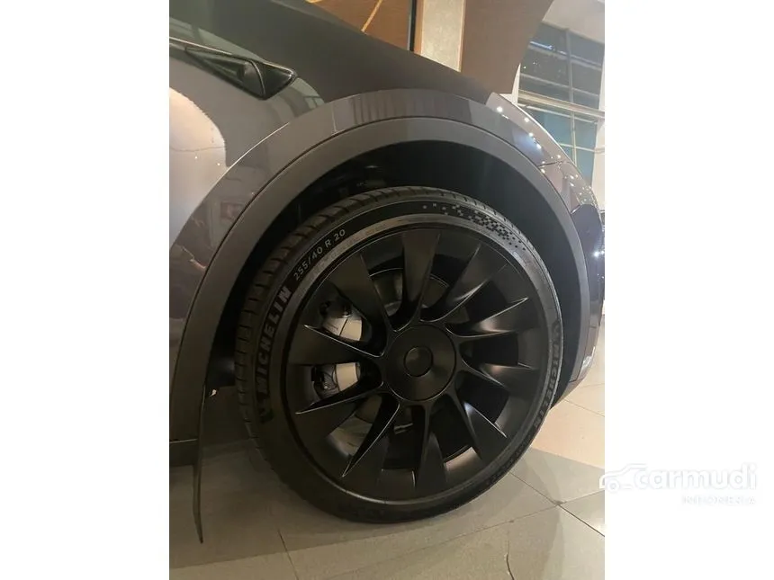 2023 Tesla Model Y Long Range SUV