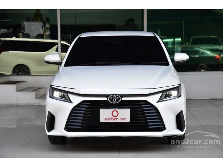 2024 Toyota Yaris Ativ Smart Sedan