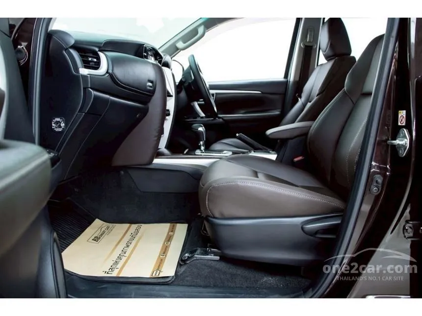 2016 Toyota FORTUNER V SUV
