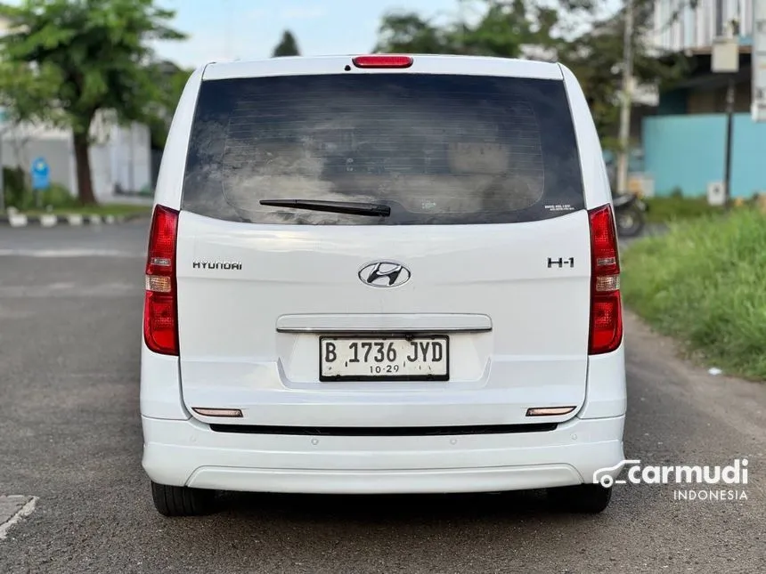 2015 Hyundai H-1 XG Next Generation MPV