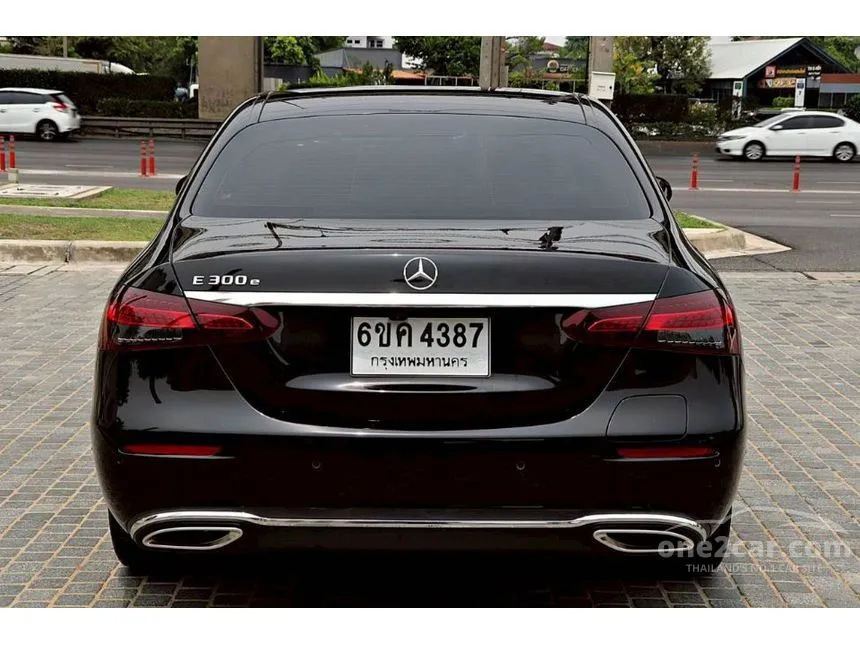 2022 Mercedes-Benz E300 e Avantgarde Sedan
