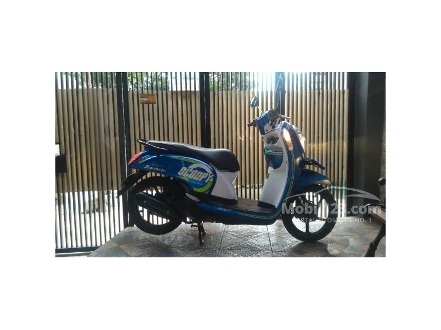  Jual  Motor  Honda Scoopy  2016 110 Automatic 0 1 di 