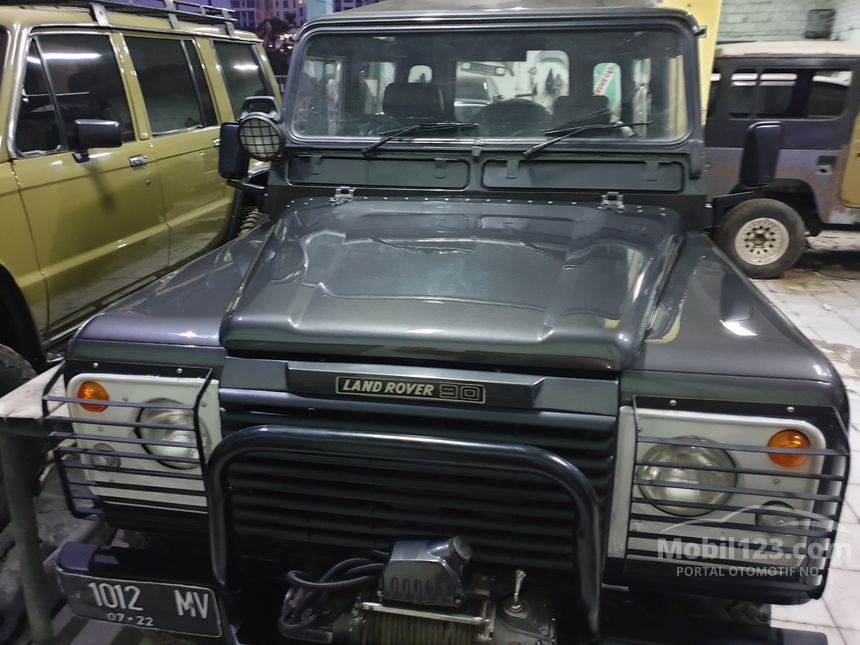 Jual Mobil Land Rover Defender 1990 90 2 2 Di Dki Jakarta Manual Suv Abu Abu Rp 140 000 000 5423207 Mobil123 Com