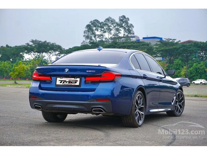2021 BMW 520i M Sport Sedan