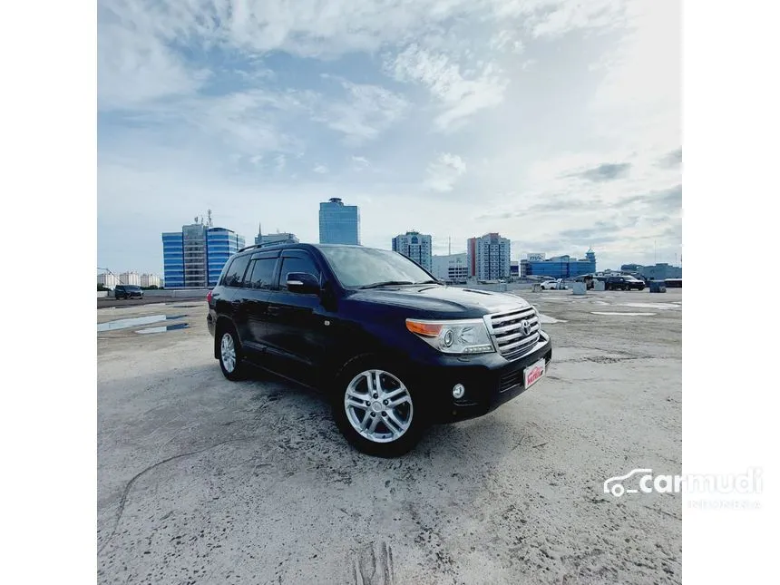 2011 Toyota Land Cruiser 200 Full spec SUV