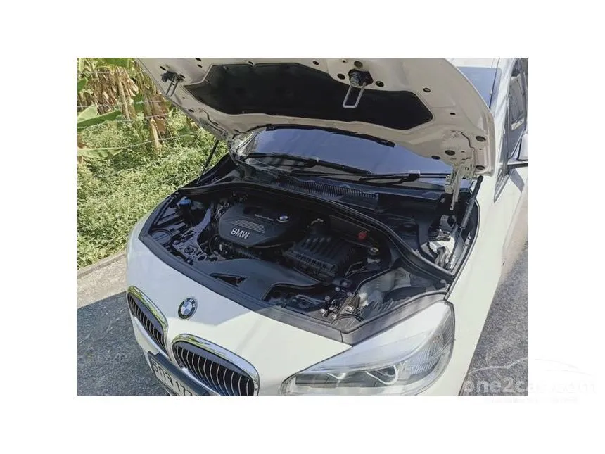 2016 BMW 218i Gran Tourer Hatchback
