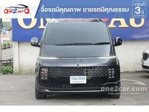 2024 Hyundai Staria 2.2 Premium with sunroof Van