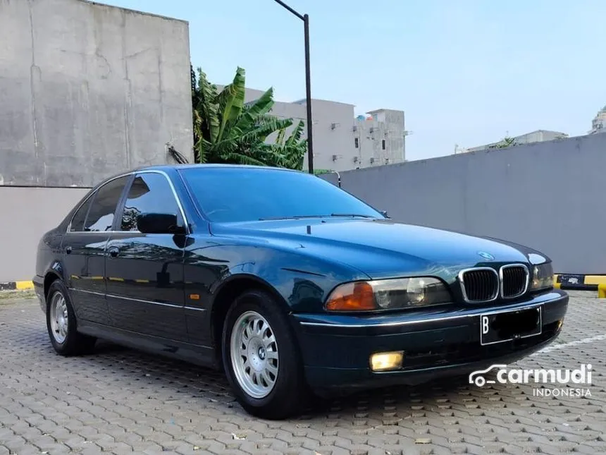 1997 BMW 528i E39 2.8 Automatic Sedan