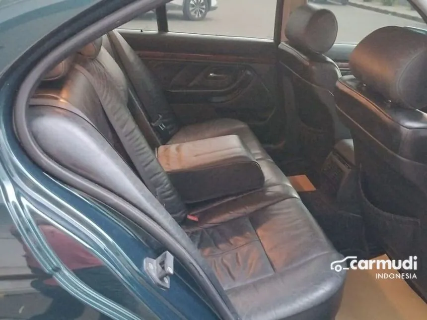 1997 BMW 528i E39 2.8 Automatic Sedan