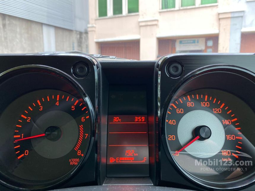 Jual Mobil Suzuki Jimny 2019 1.5 di DKI Jakarta Manual Wagon Kuning Rp