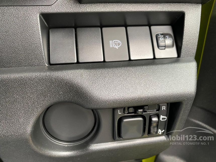 Jual Mobil Suzuki Jimny 2019 1.5 di DKI Jakarta Manual Wagon Kuning Rp