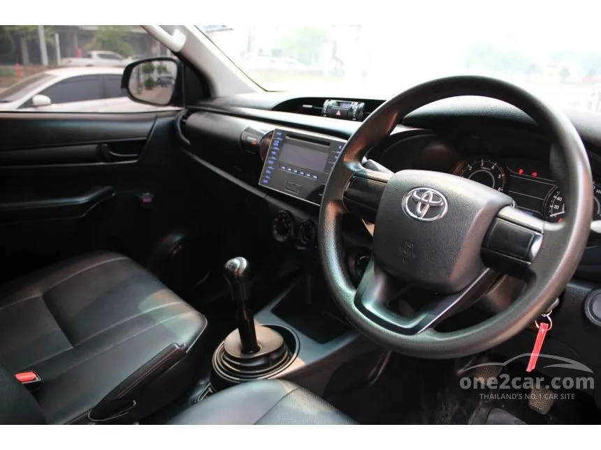 2016 Toyota Hilux Revo J Pickup