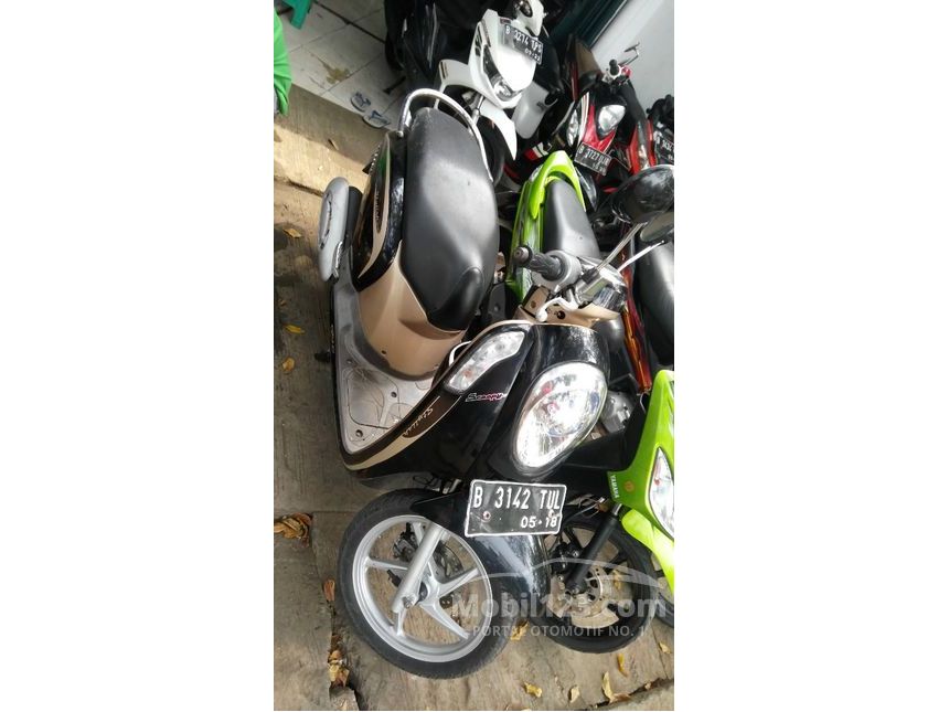 Jual Motor  Honda Scoopy  2013  0 1 di DKI Jakarta Automatic 