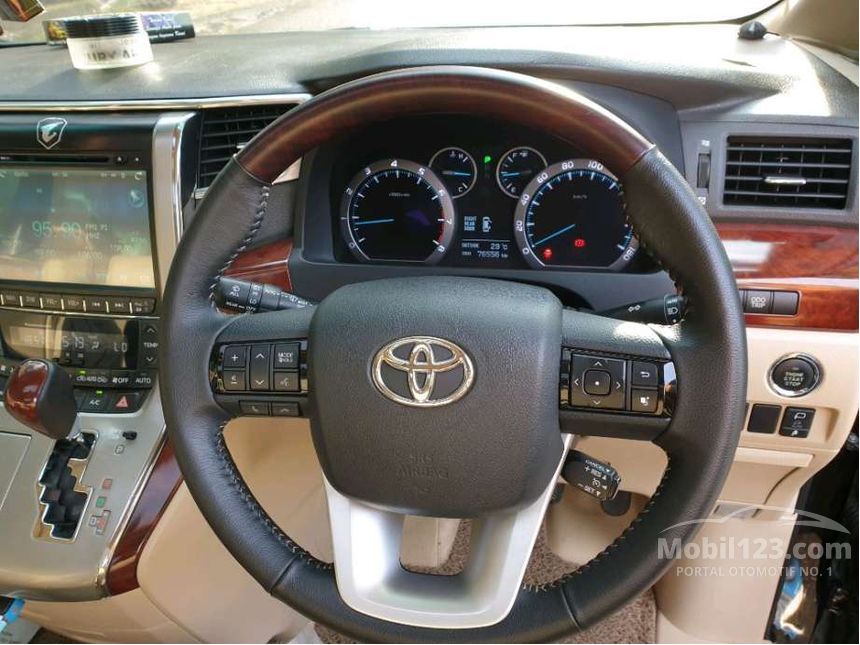 2010 Toyota Alphard G MPV