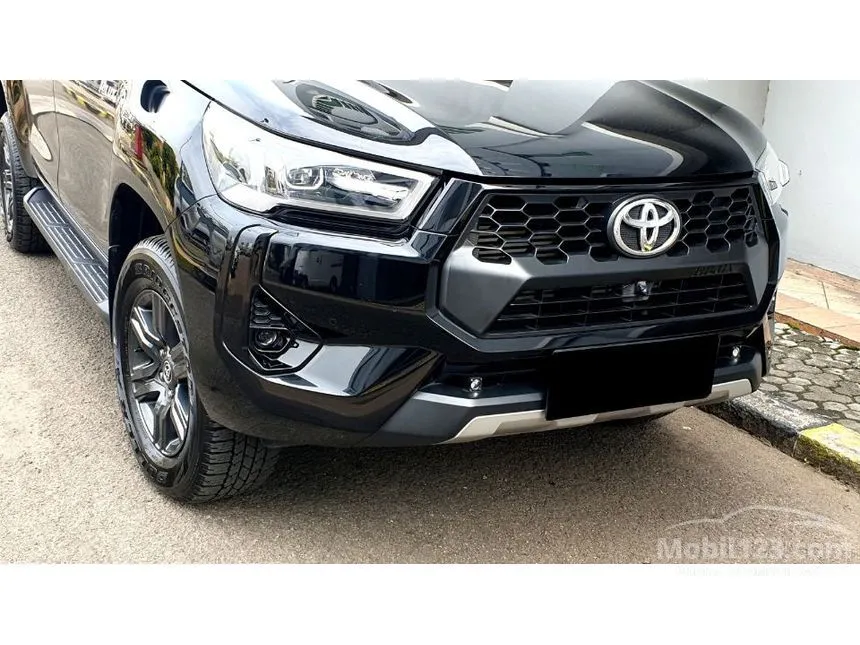 2025 Toyota Hilux V Double Cab 4X4 Pickup