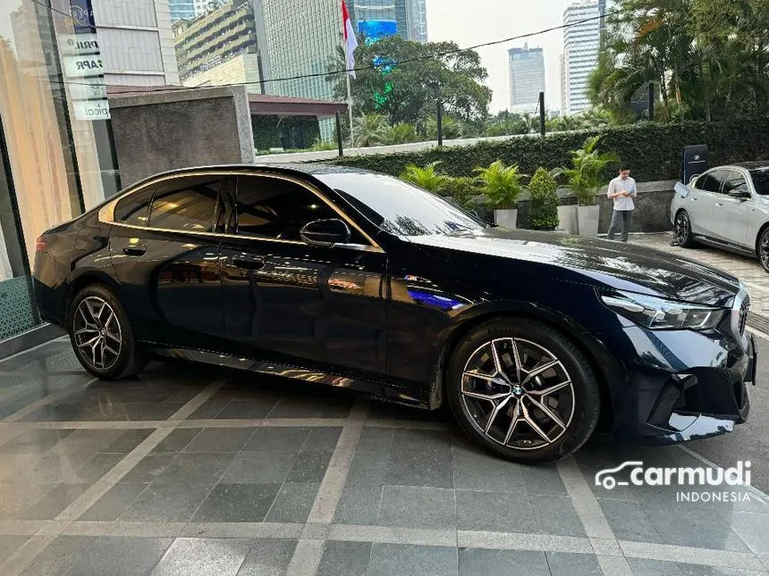 2024 BMW 520i M Sport Sedan