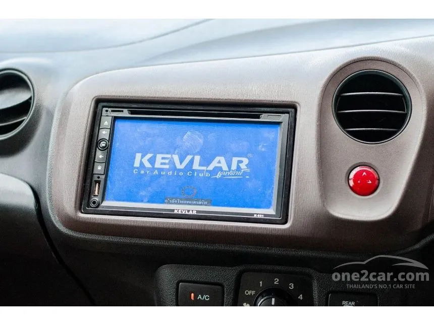 2013 Honda Brio Amaze V Sedan