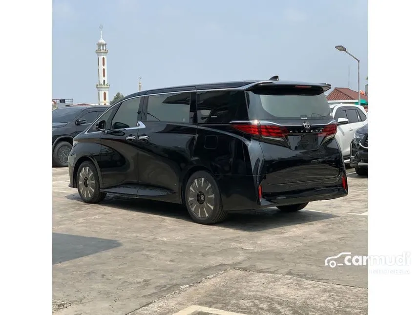 2024 Toyota Alphard HEV MPV