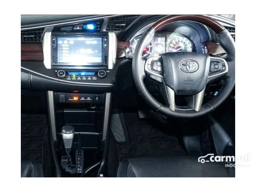 2020 Toyota Innova Venturer Wagon