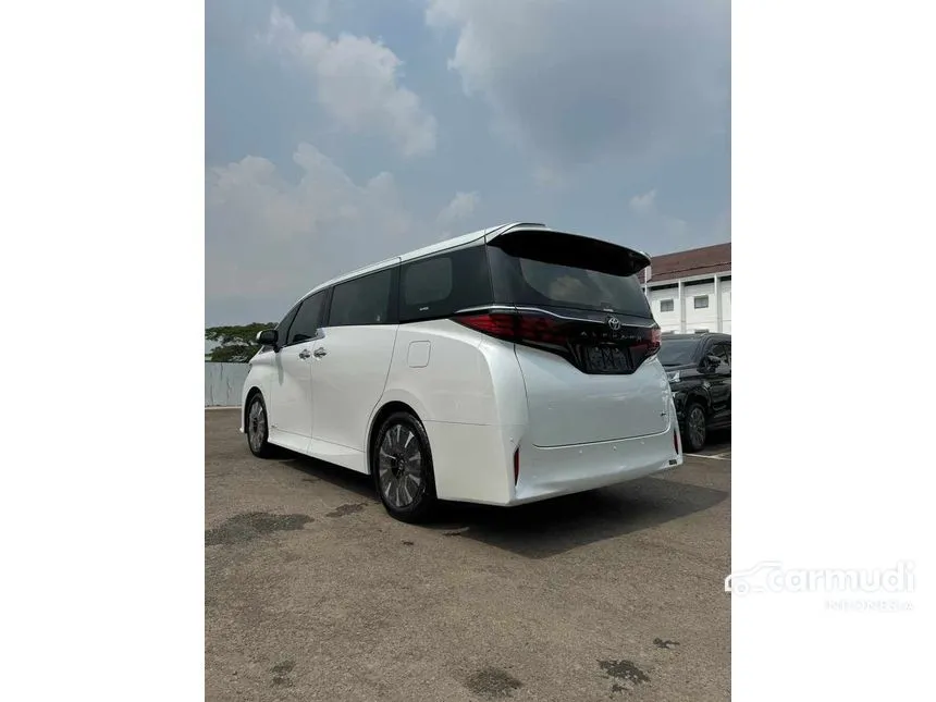 2024 Toyota Alphard HEV MPV