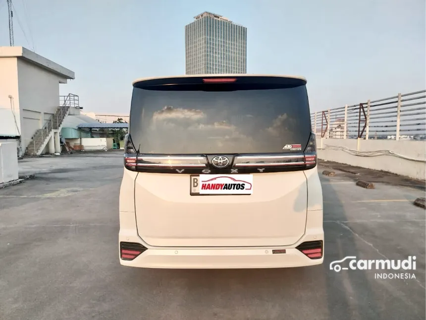 2023 Toyota Voxy (Premium Color) MPV