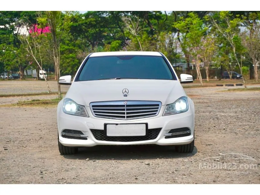 2013 Mercedes-Benz C200 CGI Sedan