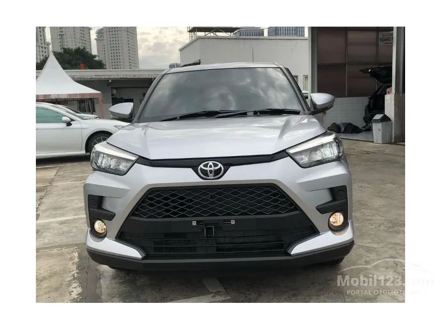 Jual Mobil Toyota Raize 2024 G 1.2 di Banten Automatic Wagon Silver Rp 213.000.000