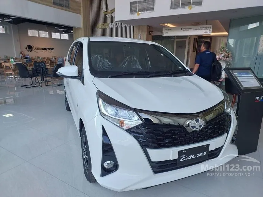 Jual Mobil Toyota Calya 2024 G 1.2 di Jawa Timur Manual MPV Putih Rp 175.000.000