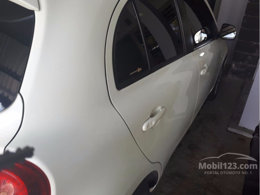 2015 Nissan March 1.2L XS Hatchback