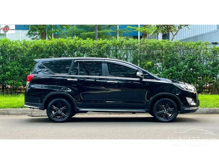 2020 Toyota Kijang Innova Venturer MPV