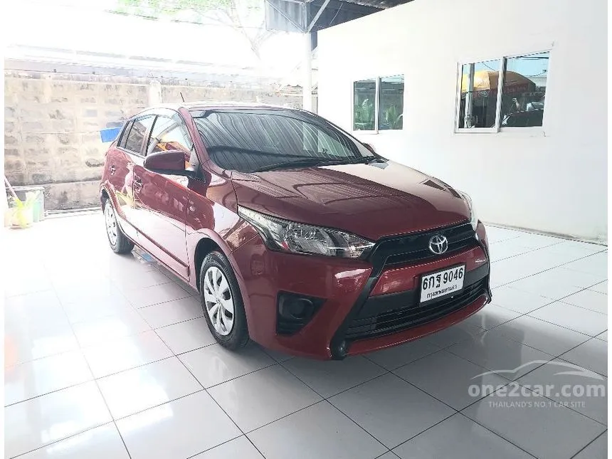 2017 Toyota YARIS J Hatchback
