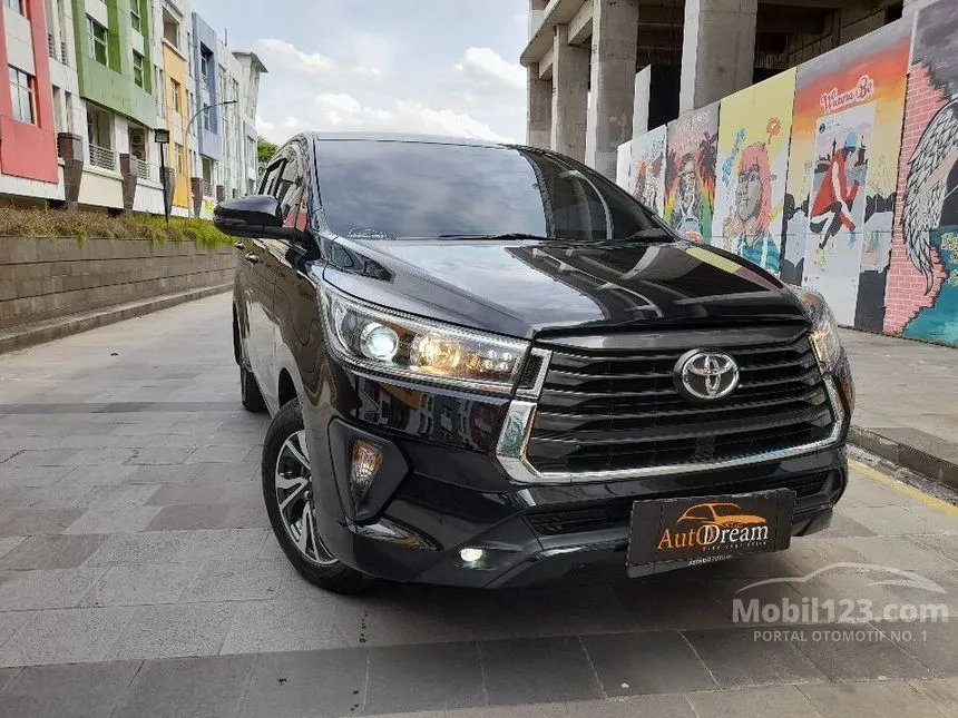 Jual Mobil Toyota Kijang Innova 2022 V 2.4 di DKI Jakarta Automatic MPV Hitam Rp 395.000.000