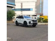 2022 Toyota Fortuner 2.8 GR Sport 4X2 SUV , LOW KM 31 RB , TOYOTA FORTUNER 2.8 GR SPORT 2022 PUTIH , SERVICE RECORD , TERAWAT DAN SIAP PAKAI
