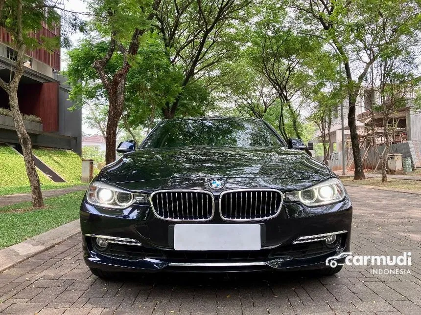 2014 BMW 328i Luxury Sedan