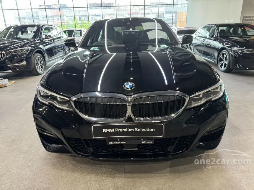 2021 BMW 330e M Sport Sedan