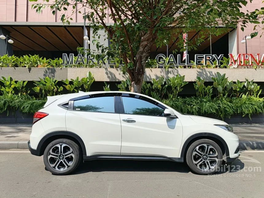 2020 Honda HR-V E SUV