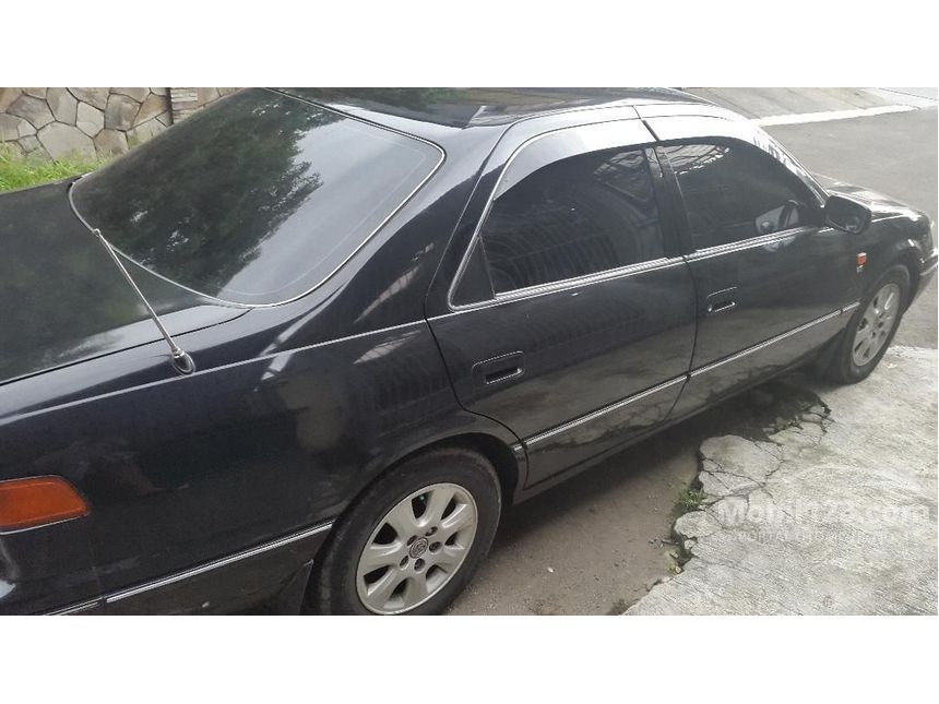 Jual Mobil  Toyota  Camry 2000  XV20 3 0 di Jawa Barat 