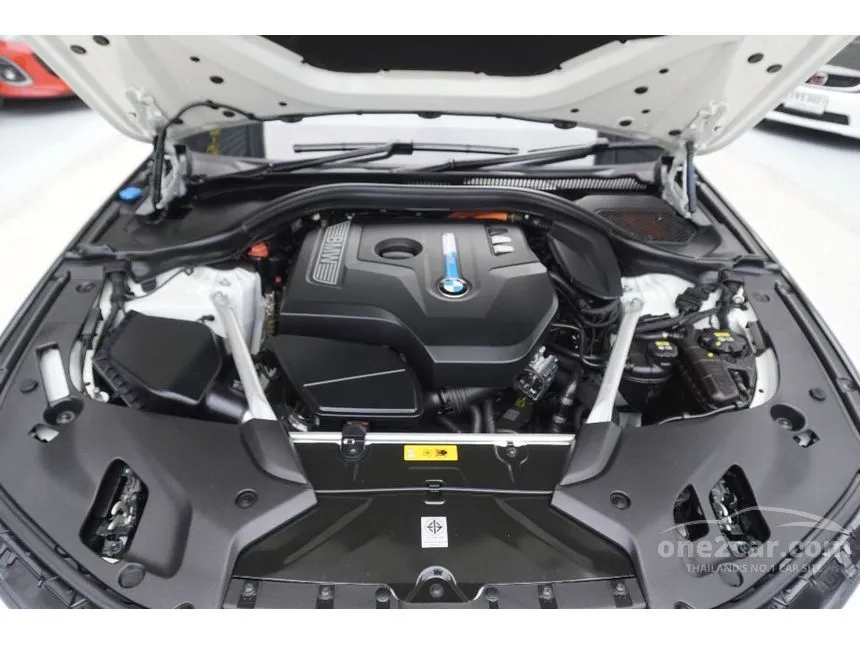 2019 BMW 530e M Sport Sedan