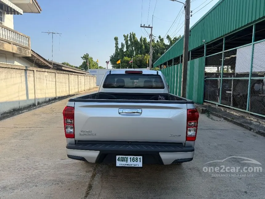 2016 Isuzu D-MAX Hi-Lander Z Space Cab Pickup