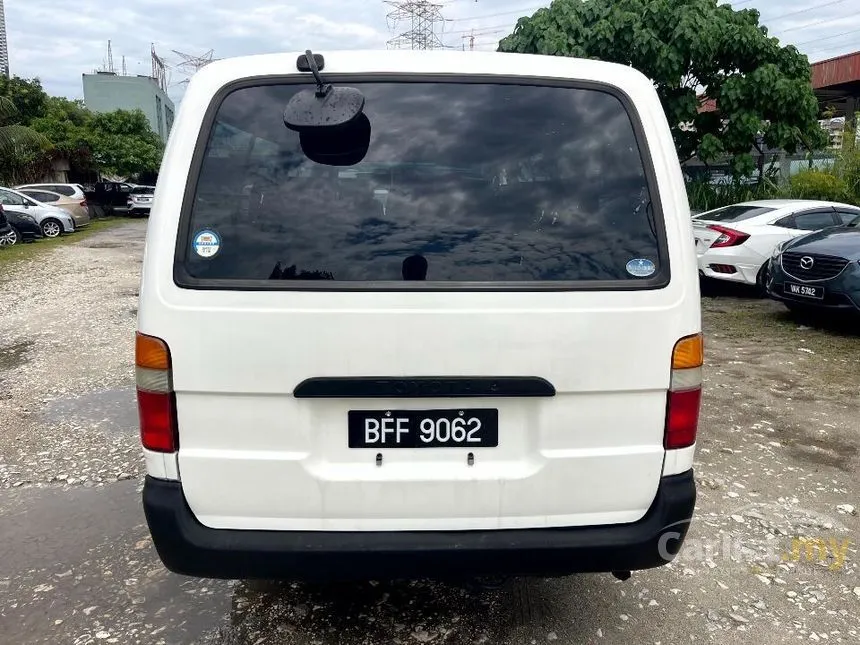 1997 Toyota Hiace Van