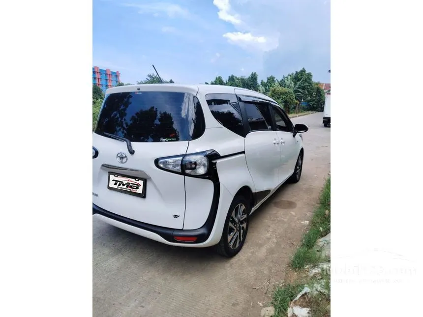 2017 Toyota Sienta V MPV