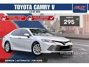 2019 Toyota Camry 2.5 V Sedan