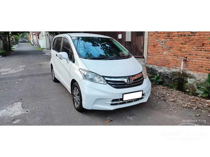 Jual Mobil Honda Freed 2013 S 1.5 di Banten Automatic MPV Putih Rp 141.000.000