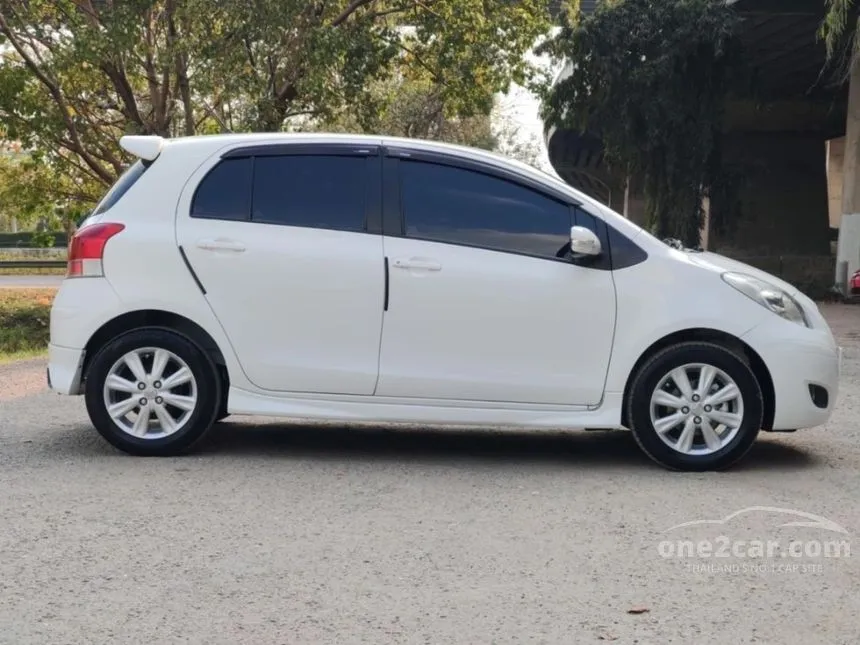 2010 Toyota Yaris E Hatchback